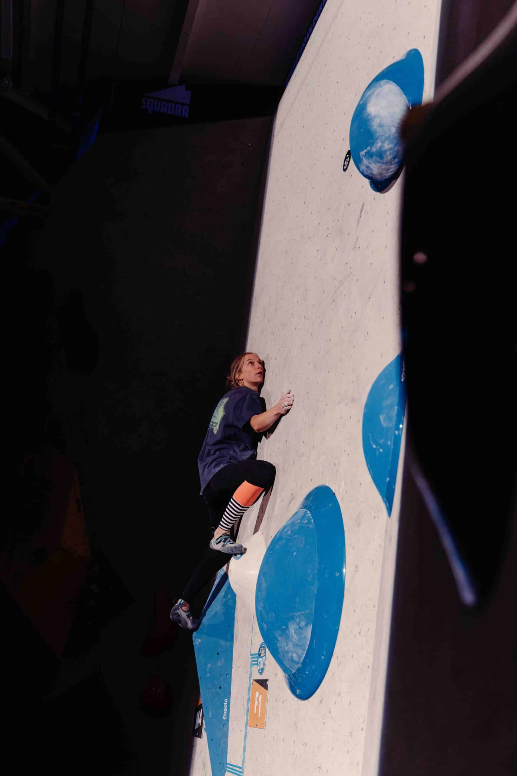Trainerin Pia im Finale des Nürnberger Bouldercups 2026 in der Boulderhalle E4